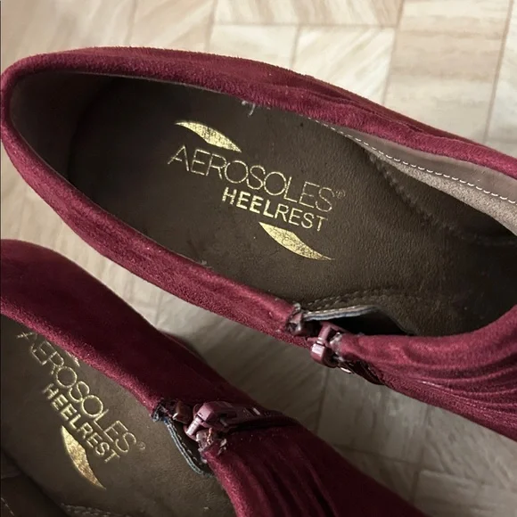 AEROSOLES Rich Red Heeled Shoes - Picture 3 of 6